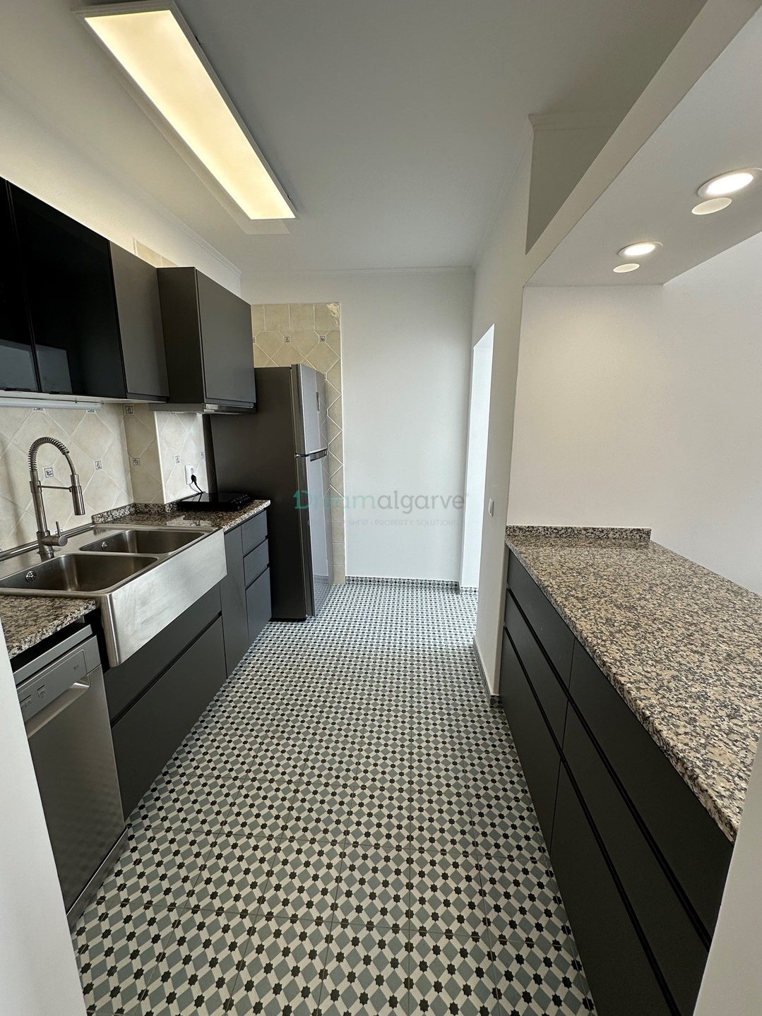 2 Bed, 1 Bath, ApartmentFor Sale, Lagos, Faro, 8600-722