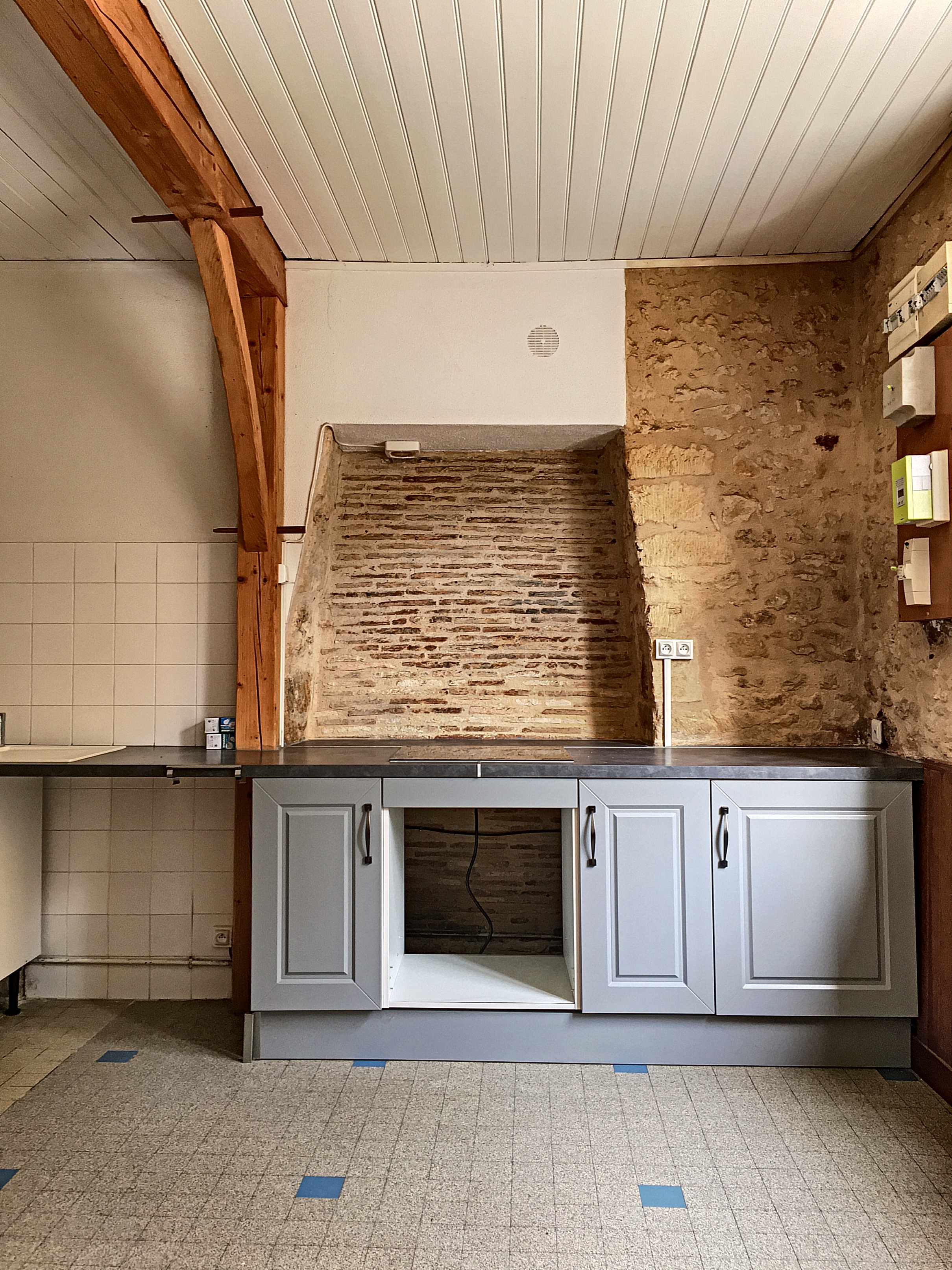 4 Bed, 1 Bath, HouseFor Sale, Le buisson de cadouin, Dordogne, Aquitaine, 24480