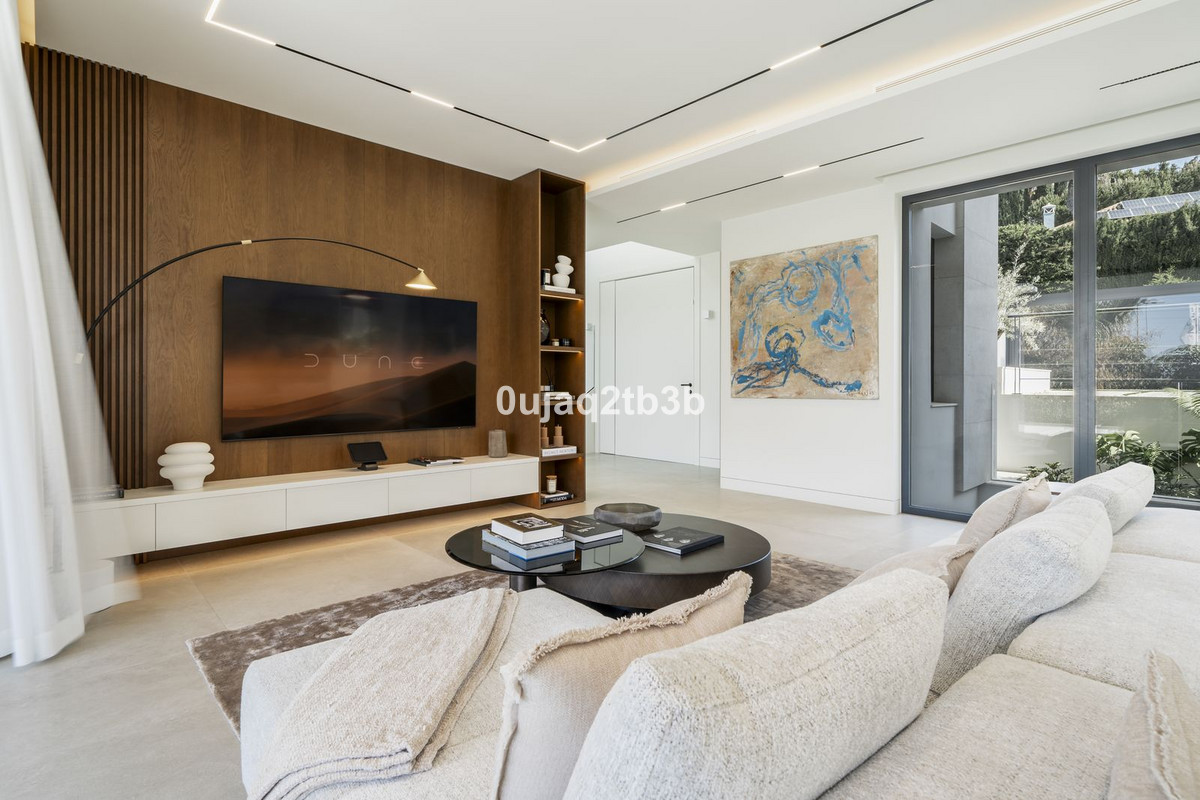 4 Bed, 5 Bath, HouseFor Sale, Nagüeles, Malaga