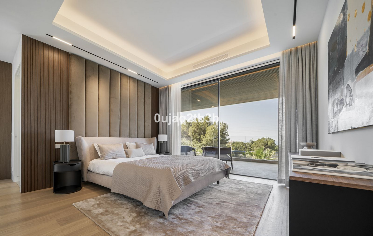 4 Bed, 5 Bath, HouseFor Sale, Nagüeles, Malaga