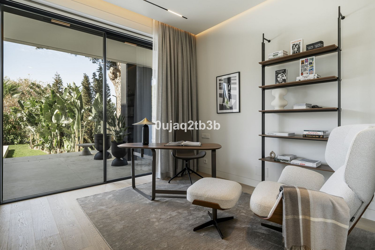 4 Bed, 5 Bath, HouseFor Sale, Nagüeles, Malaga