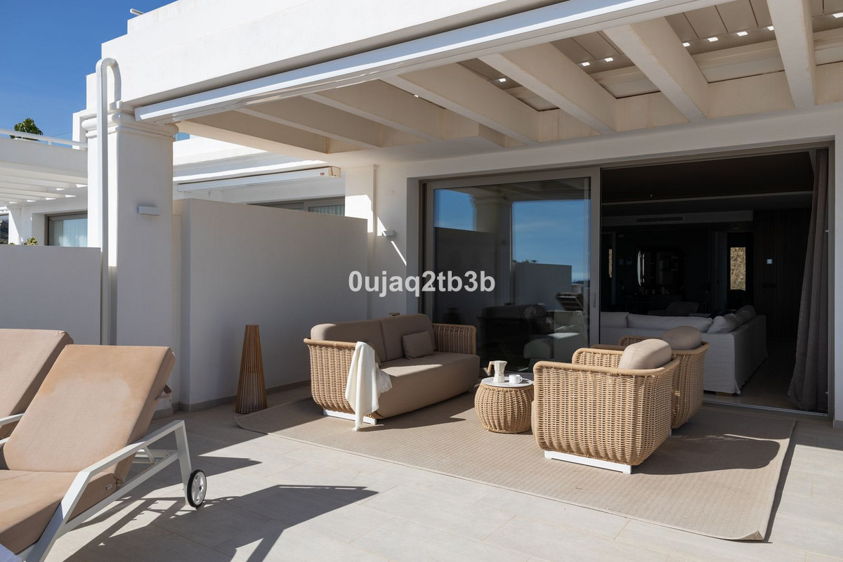 2 Bed, 3 Bath, ApartmentFor Sale, Nueva Andalucia, Malaga