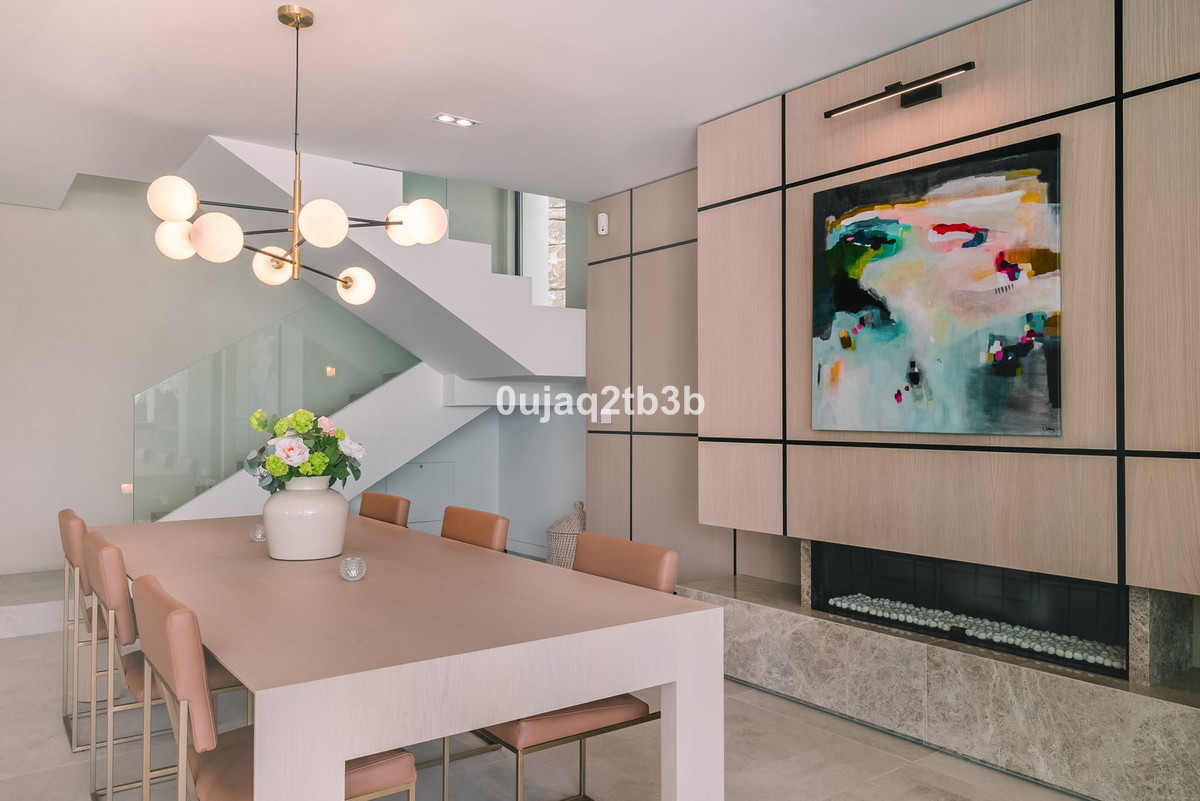 5 Bed, 5 Bath, HouseFor Sale, Nueva Andalucia, Malaga