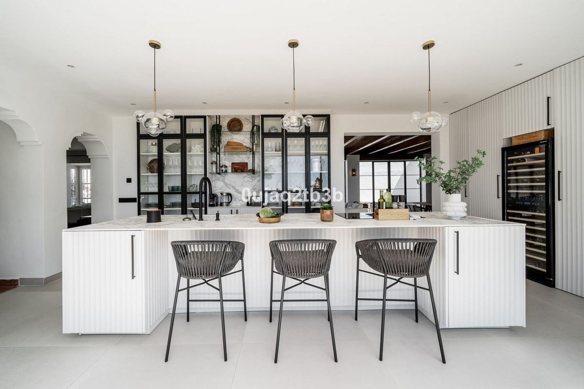 4 Bed, 4 Bath, HouseFor Sale, La Heredia, Malaga