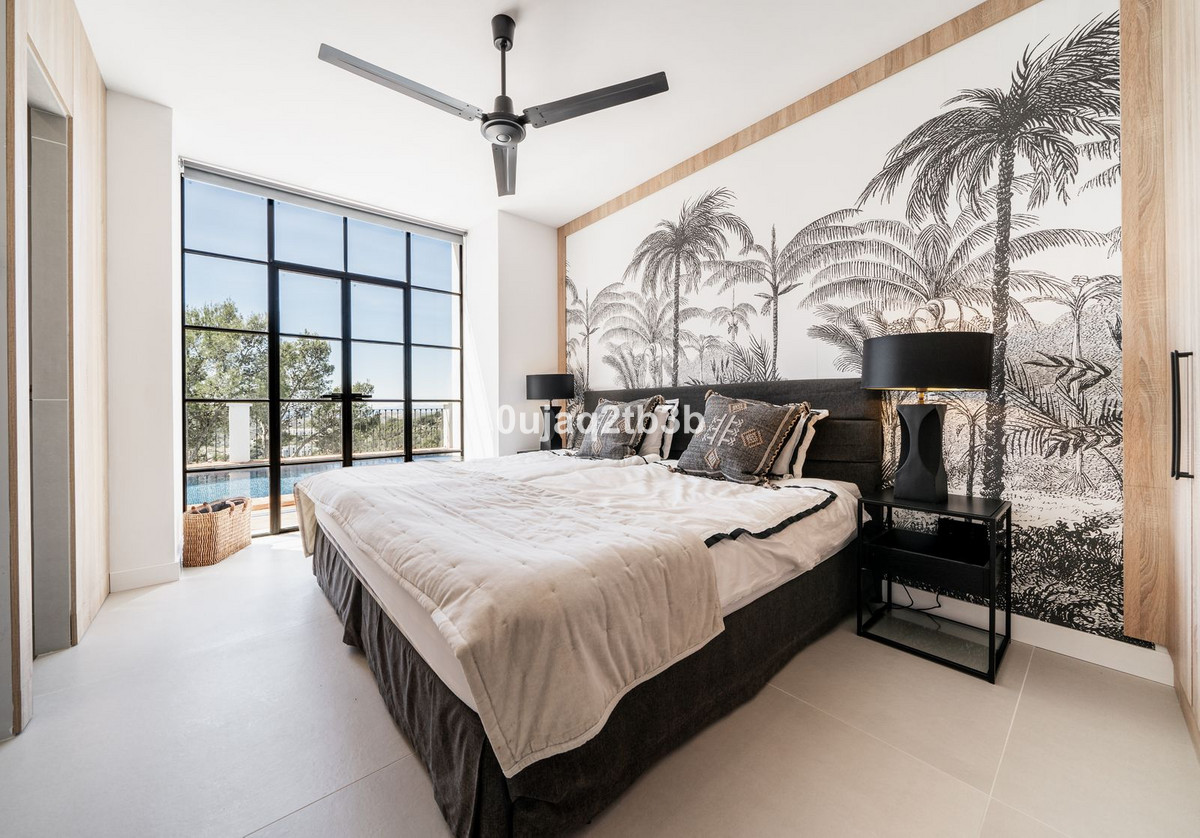 4 Bed, 4 Bath, HouseFor Sale, La Heredia, Malaga