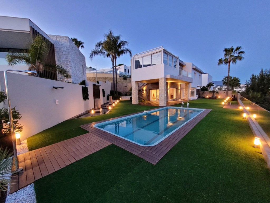 4 Bed, 4 Bath, HouseFor Sale, Benahavis, Malaga