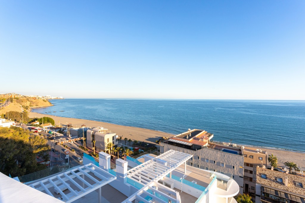 2 Bed, 1 Bath, ApartmentFor Sale, Fuengirola, Malaga