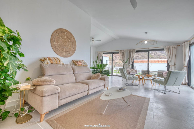 5 Bed, 5 Bath, HouseFor Sale, Los Gigantes, La Caldera