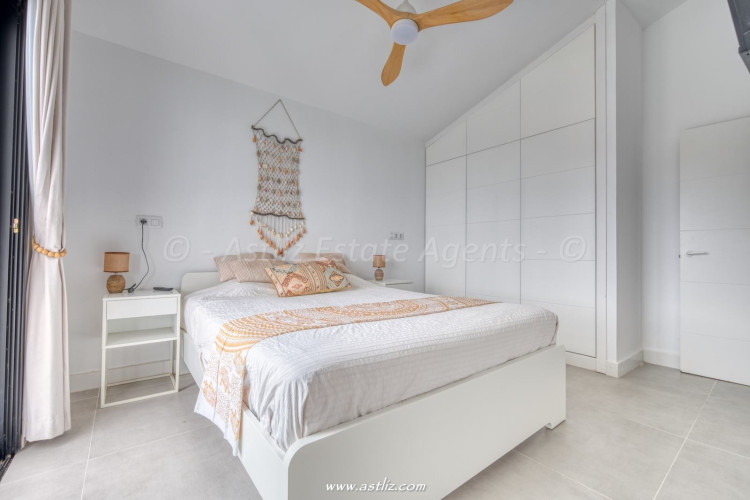 5 Bed, 5 Bath, HouseFor Sale, Los Gigantes, La Caldera