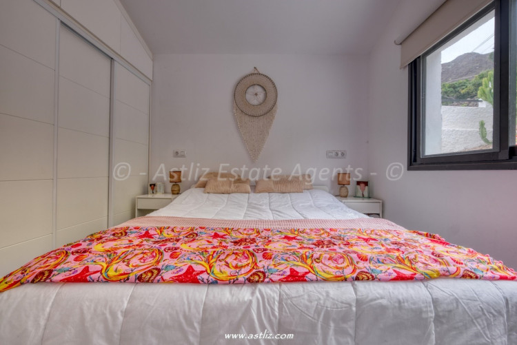 5 Bed, 5 Bath, HouseFor Sale, Los Gigantes, La Caldera