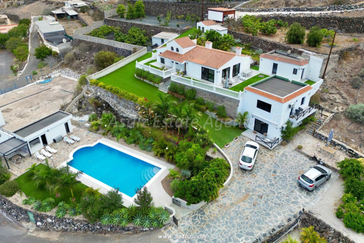 5 Bed, 5 Bath, HouseFor Sale, Los Gigantes, La Caldera