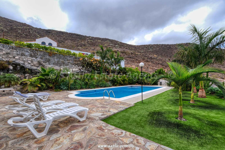 5 Bed, 5 Bath, HouseFor Sale, Los Gigantes, La Caldera