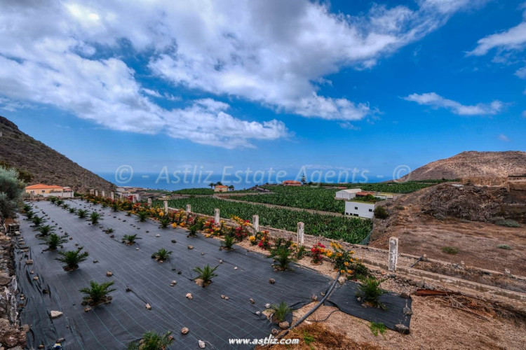 5 Bed, 5 Bath, HouseFor Sale, Los Gigantes, La Caldera