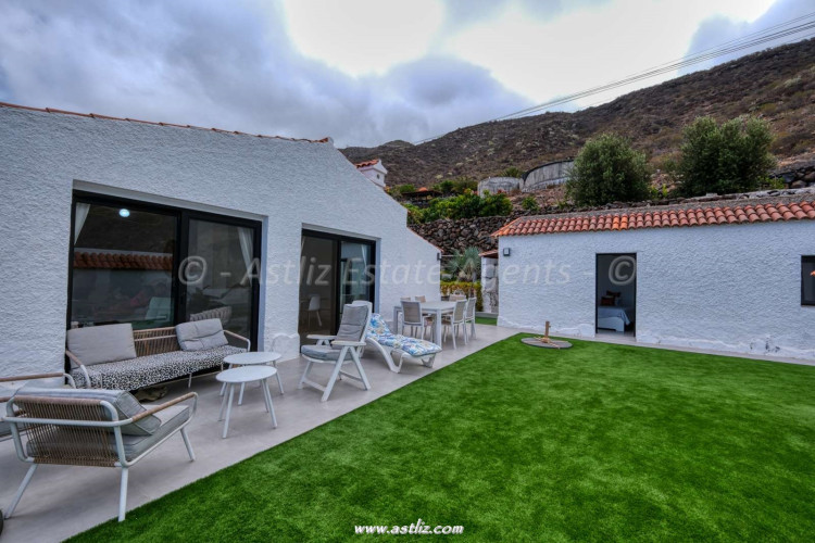 5 Bed, 5 Bath, HouseFor Sale, Los Gigantes, La Caldera