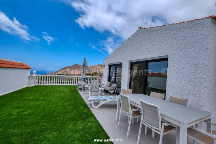 5 Bed, 5 Bath, HouseFor Sale, Los Gigantes, La Caldera