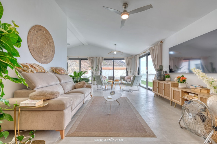 5 Bed, 5 Bath, HouseFor Sale, Los Gigantes, La Caldera