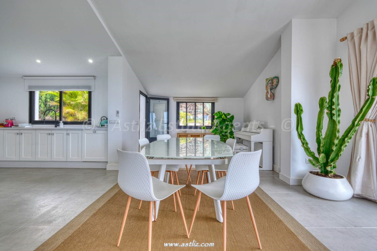 5 Bed, 5 Bath, HouseFor Sale, Los Gigantes, La Caldera