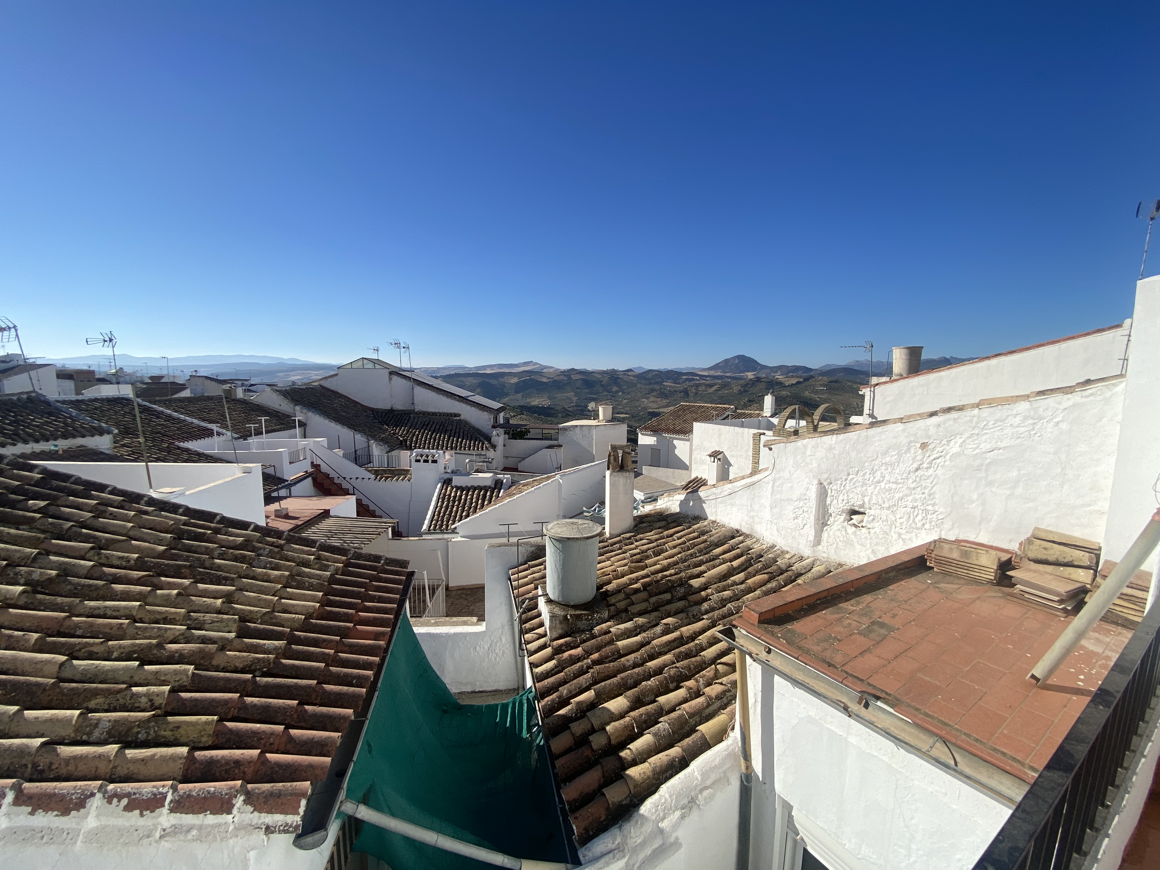 4 Bed, 2 Bath, HouseFor Sale, Olvera, Andalucia