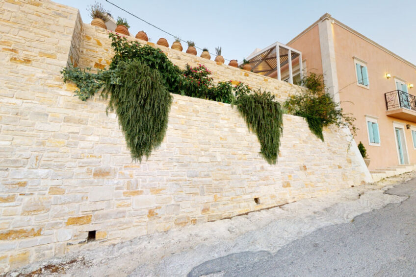 3 Bed, 2 Bath, HouseFor Sale, Heraklion, Crete