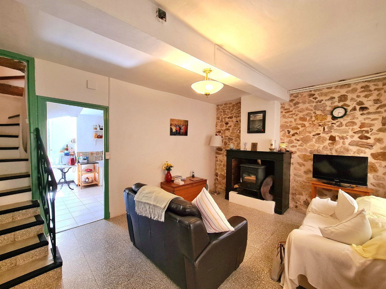 3 Bed, 2 Bath, HouseFor Sale, Creissan, Herault, Languedoc-Roussillon, 34370