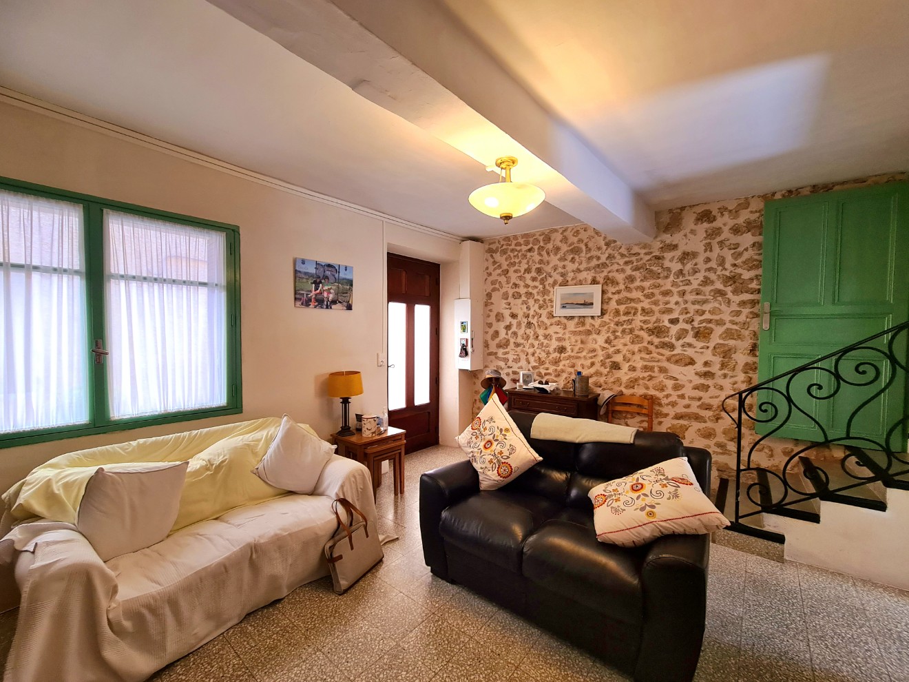 3 Bed, 2 Bath, HouseFor Sale, Creissan, Herault, Languedoc-Roussillon, 34370