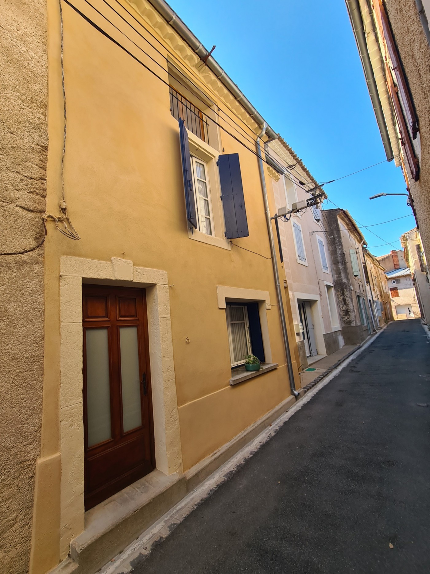 3 Bed, 2 Bath, HouseFor Sale, Creissan, Herault, Languedoc-Roussillon, 34370