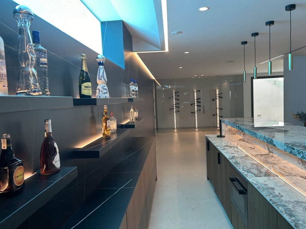 7 Bed, 9 Bath, HouseFor Sale, Benahavis, Malaga