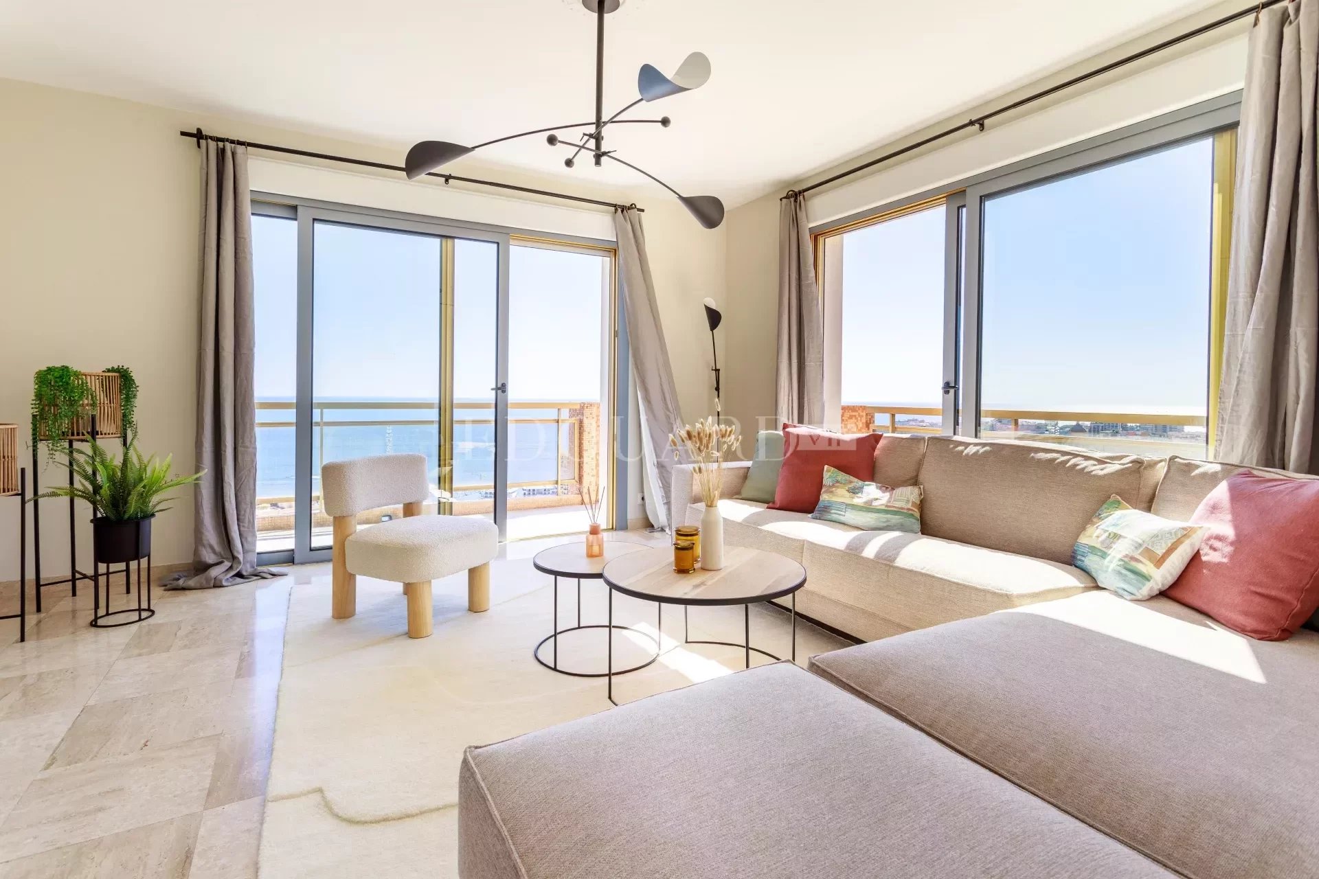 3 Bed, 2 Bath, ApartmentFor Sale, Beausoleil, Alpes-Maritimes