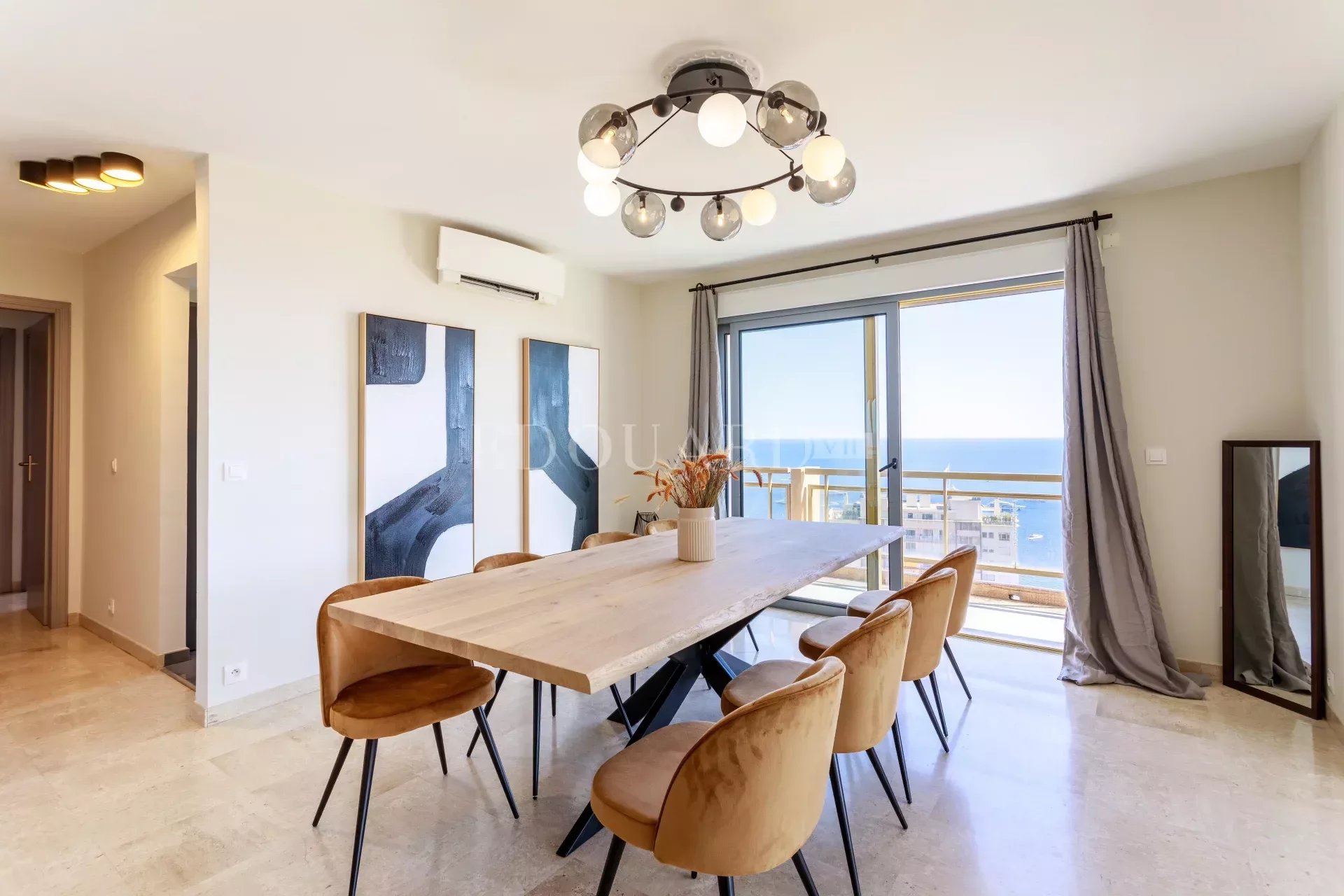 3 Bed, 2 Bath, ApartmentFor Sale, Beausoleil, Alpes-Maritimes