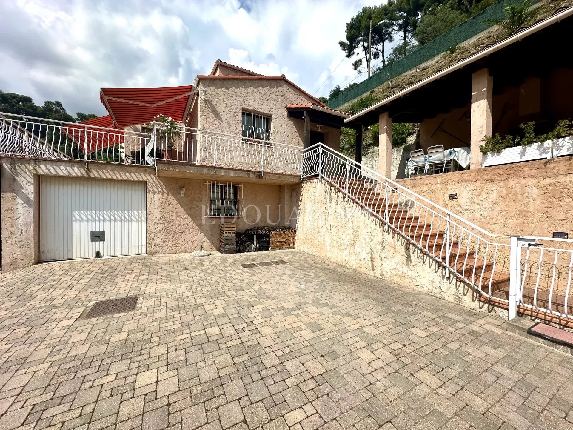 3 Bed, 2 Bath, HouseFor Sale, Gorbio, Alpes-Maritimes