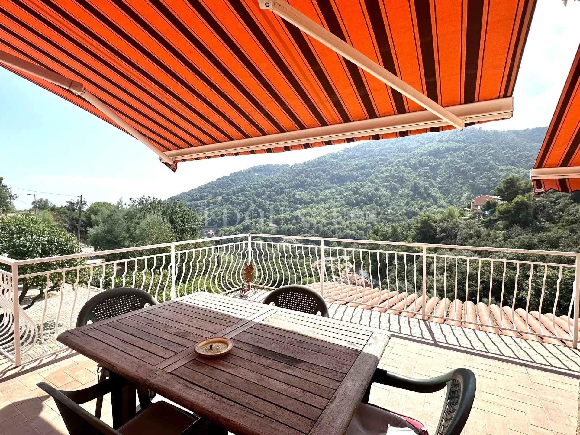 3 Bed, 2 Bath, HouseFor Sale, Gorbio, Alpes-Maritimes