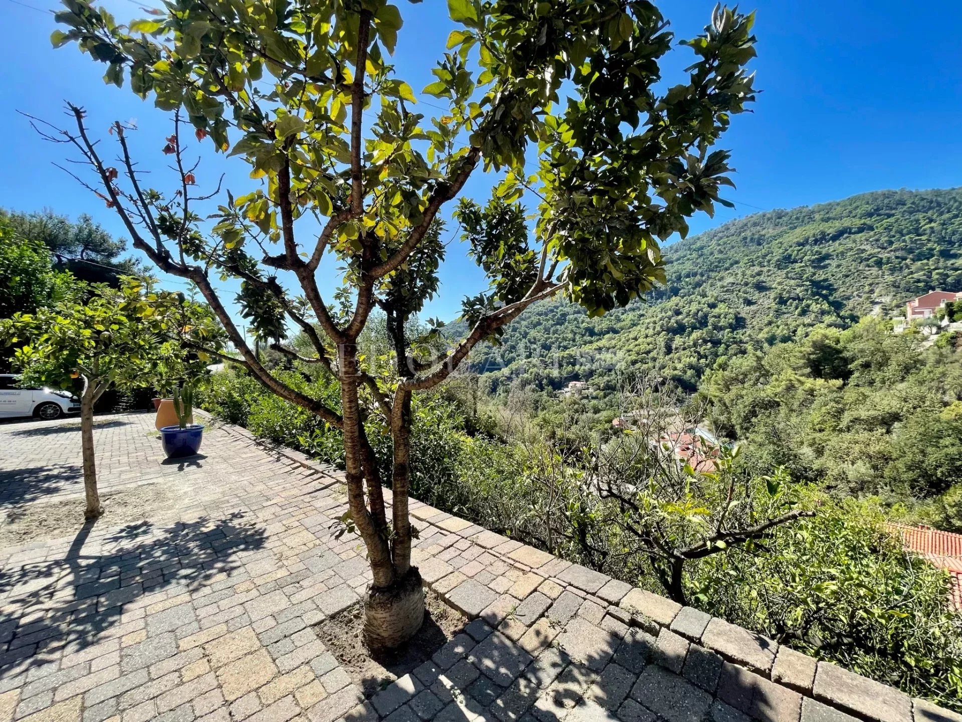 3 Bed, 2 Bath, HouseFor Sale, Gorbio, Alpes-Maritimes