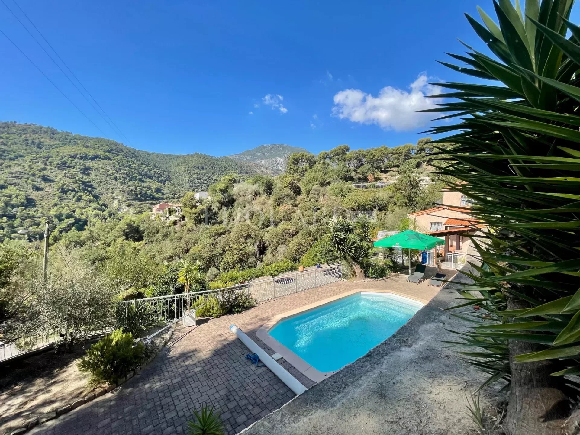 3 Bed, 2 Bath, HouseFor Sale, Gorbio, Alpes-Maritimes