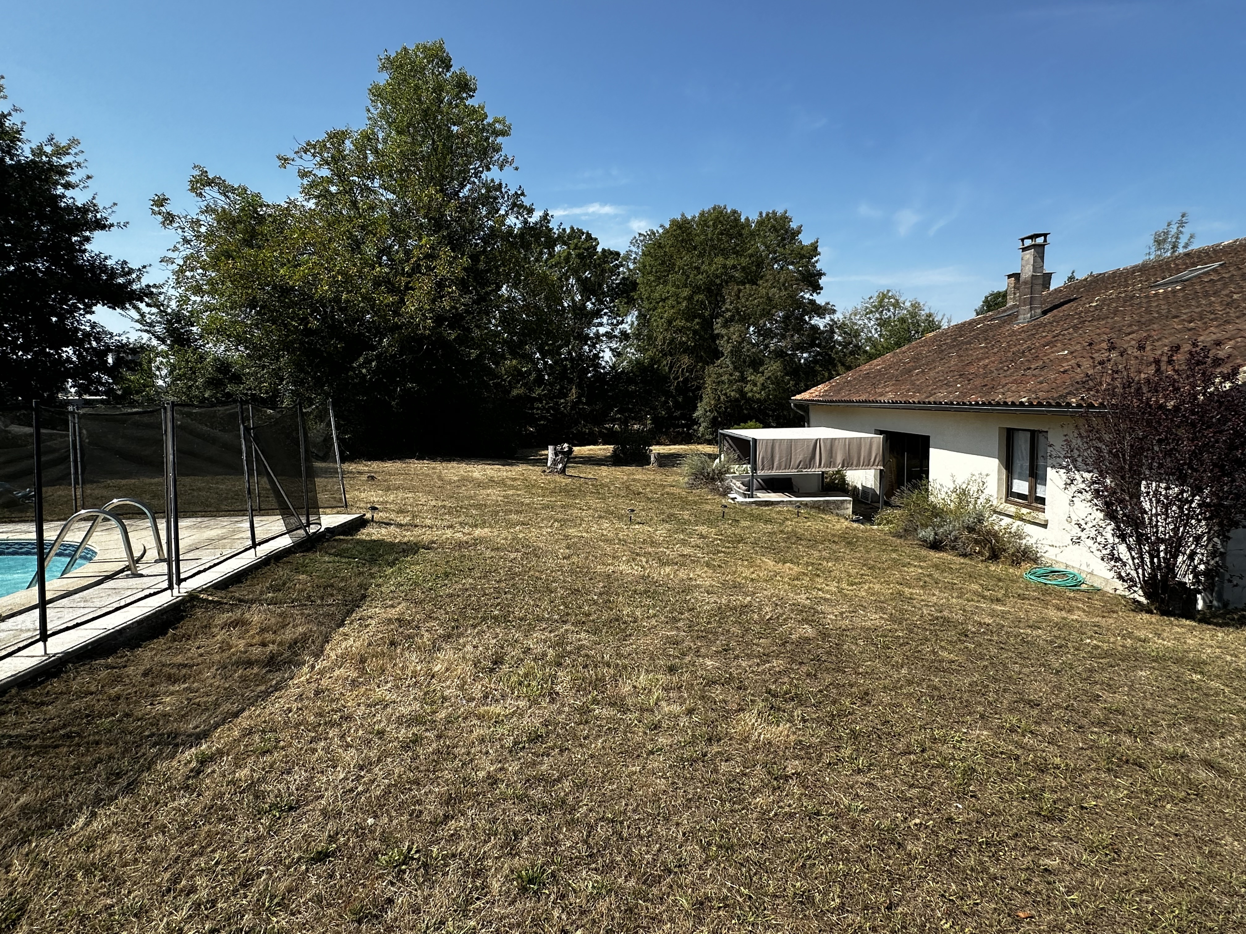 3 Bed, 2 Bath, HouseFor Sale, Monbahus, Lot-et-Garonne, Aquitaine, 47290