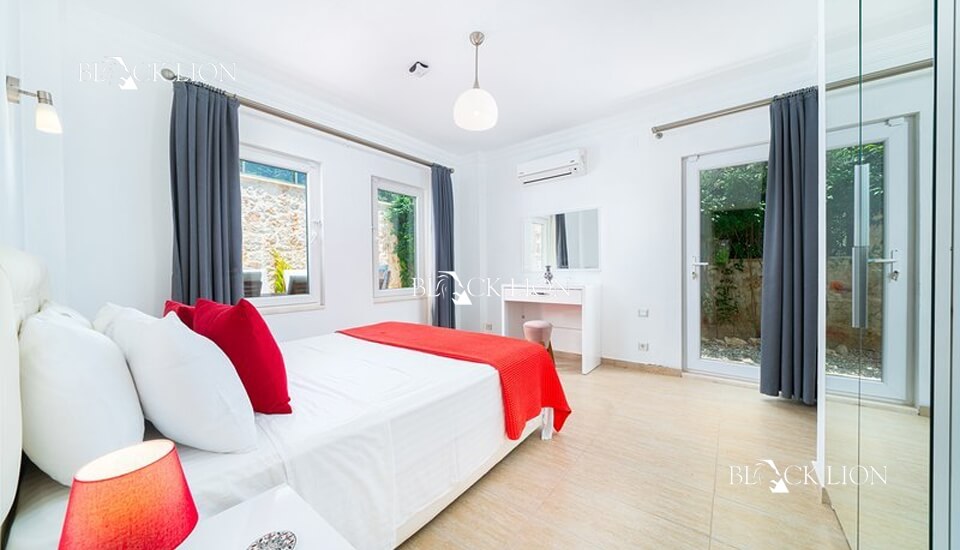 5 Bed, 5 Bath, HouseFor Sale, Ortaalan, Kalkan, Antalya