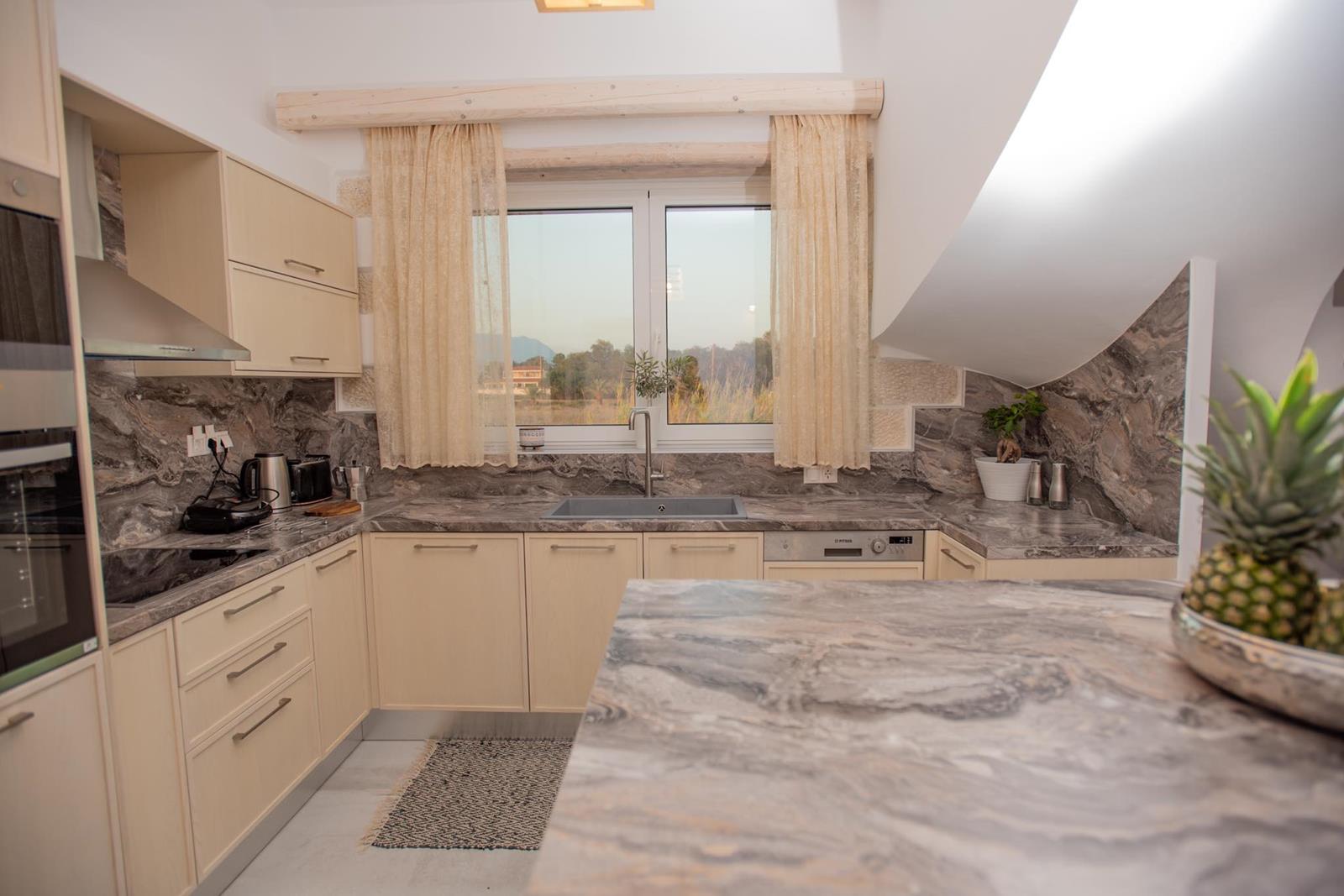 3 Bed, 4 Bath, HouseFor Sale, Heraklion, Crete