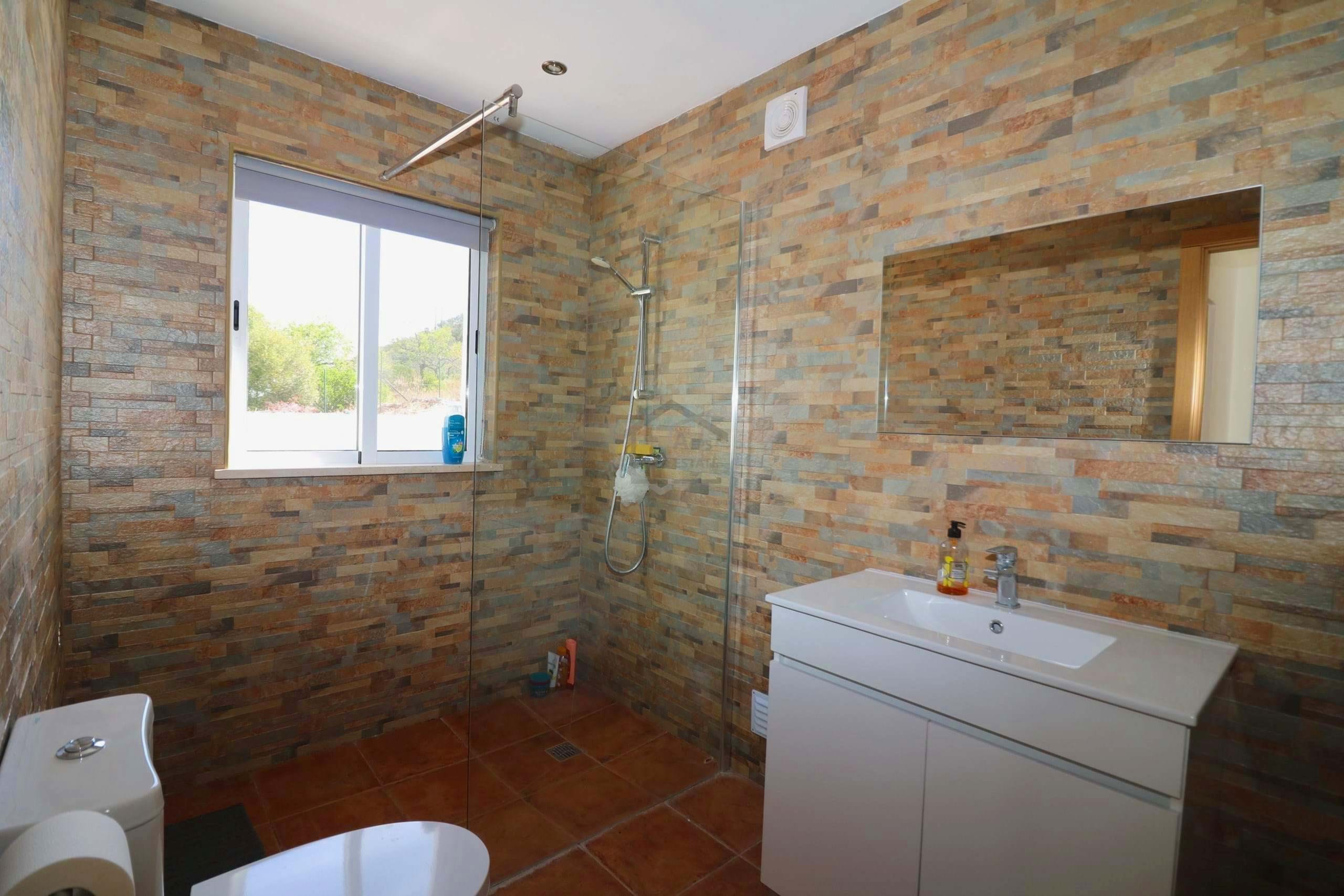 4 Bed, 2 Bath, HouseFor Sale, Sao Bras De Alportel, Faro, 8150-047 4 Bed, 2 Bath, HouseFor Sale, Sao Bras De Alportel, Faro, 8150-047