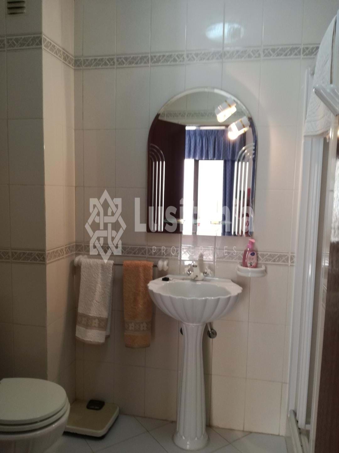 2 Bed, 2 Bath, ApartmentFor Sale, Quarteira, Loulé, Faro, 8125-124