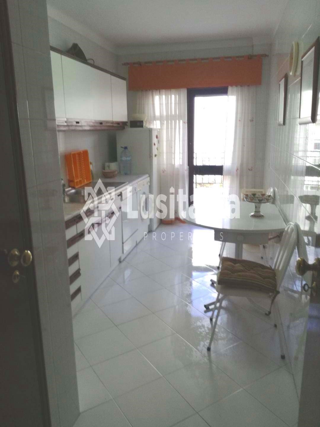 2 Bed, 2 Bath, ApartmentFor Sale, Quarteira, Loulé, Faro, 8125-124