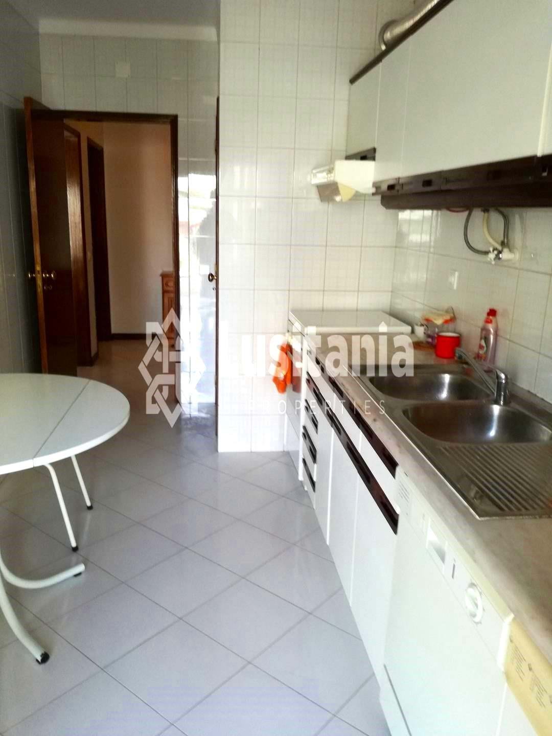 2 Bed, 2 Bath, ApartmentFor Sale, Quarteira, Loulé, Faro, 8125-124