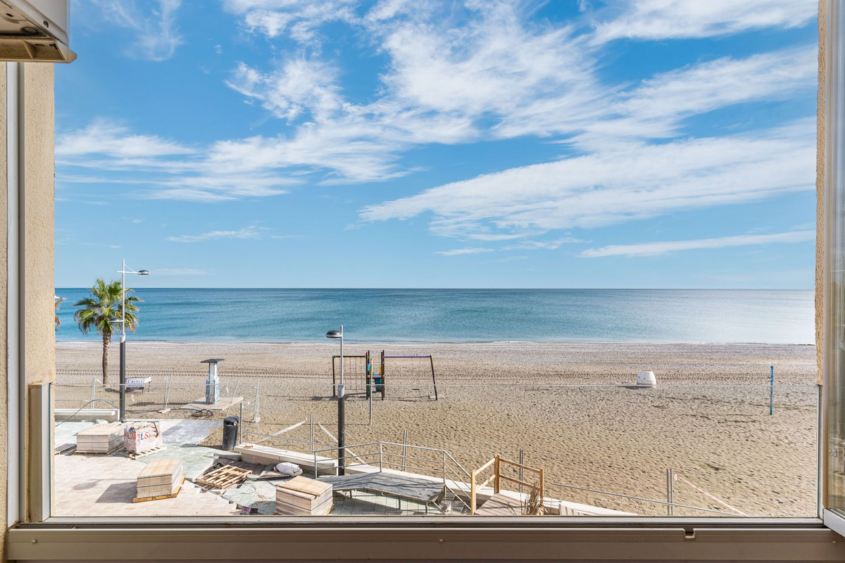 2 Bed, 1 Bath, ApartmentFor Sale, San Luis de Sabinillas, Malaga