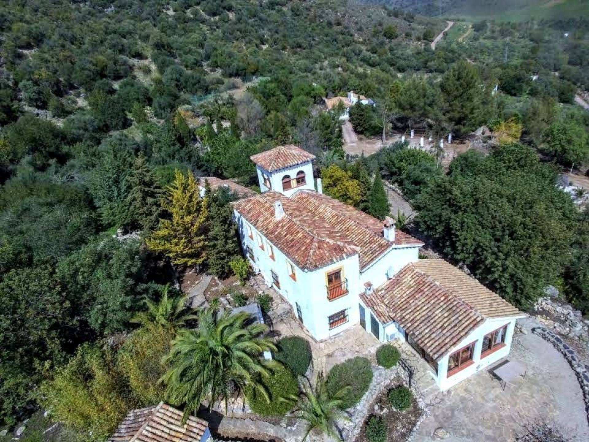 18 Bed, 16 Bath, HouseFor Sale, El Gastor, Cadiz, 11687