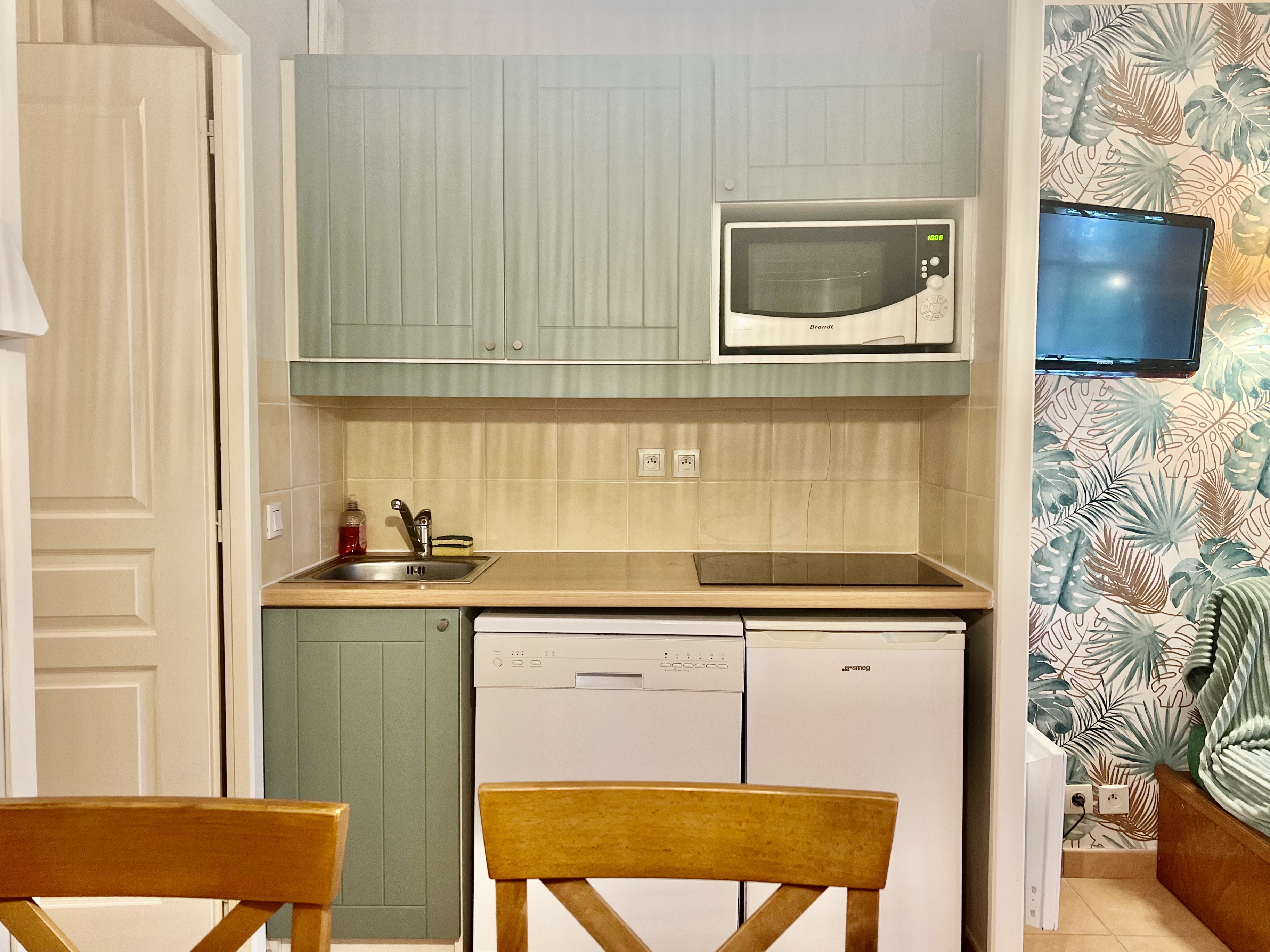 1 Bed, 1 Bath, ApartmentFor Sale, Monflanquin, Lot-et-Garonne, Aquitaine, 47150