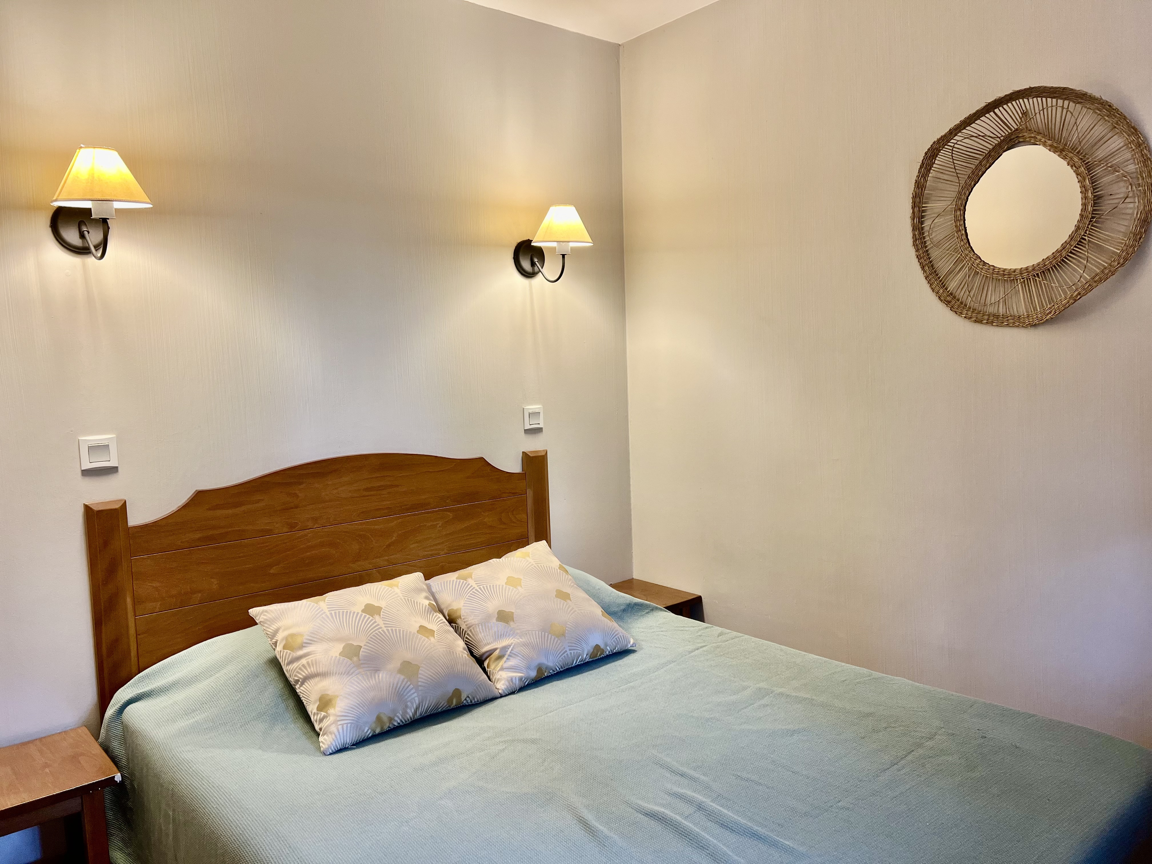 1 Bed, 1 Bath, ApartmentFor Sale, Monflanquin, Lot-et-Garonne, Aquitaine, 47150