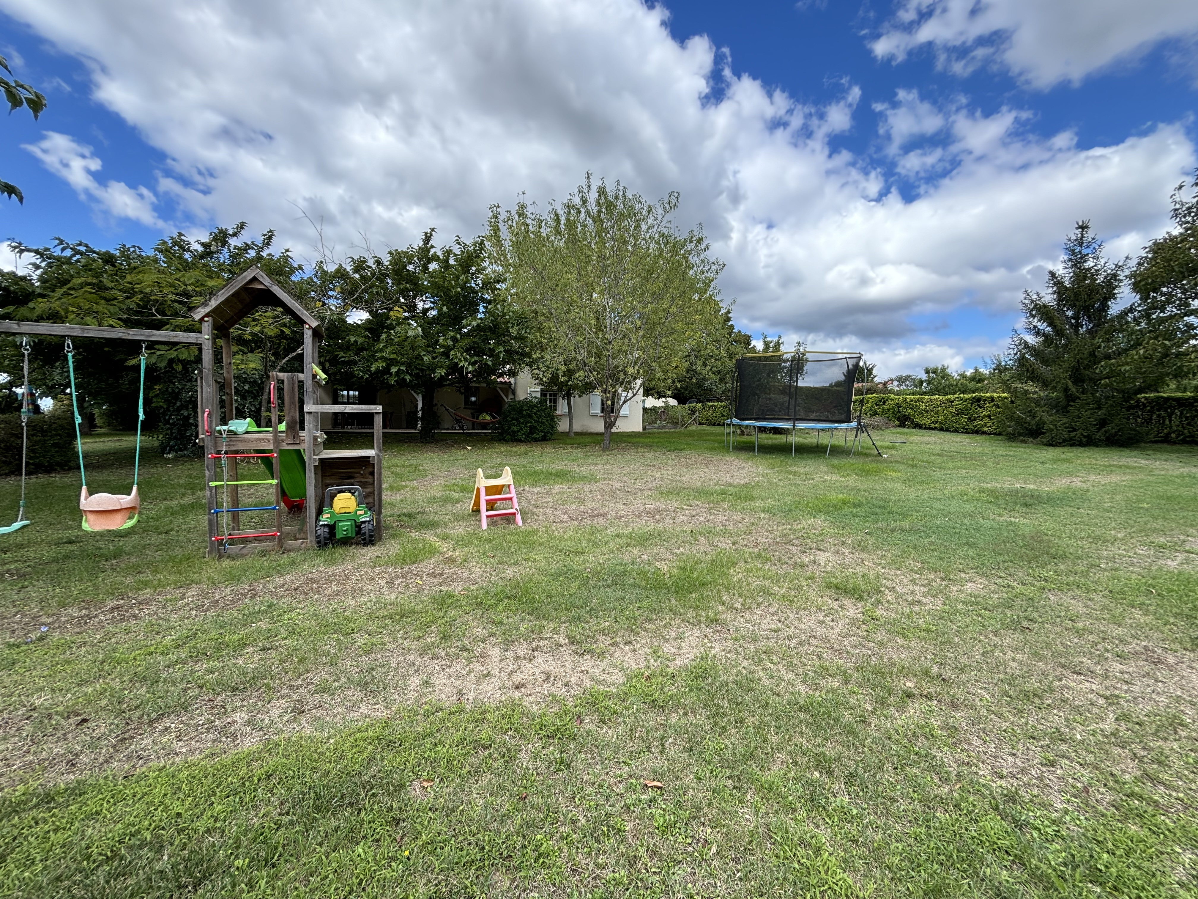 4 Bed, 1 Bath, HouseFor Sale, Frespech, Lot-et-Garonne, Aquitaine, 47140