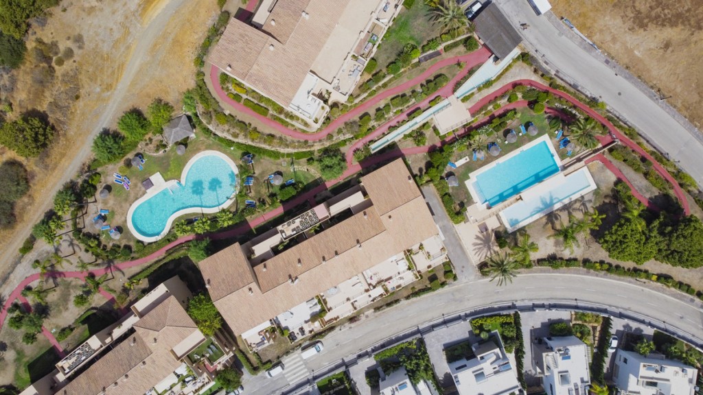 3 Bed, 2 Bath, ApartmentFor Sale, Estepona, Malaga