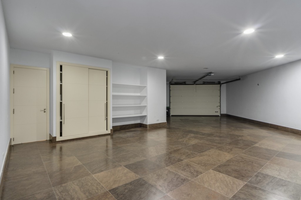 6 Bed, 6 Bath, HouseFor Sale, Golden Mile, Malaga