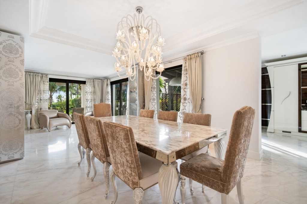 6 Bed, 6 Bath, HouseFor Sale, Golden Mile, Malaga