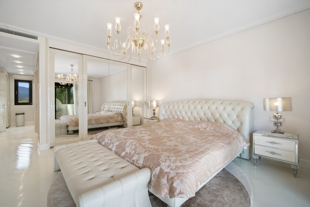 6 Bed, 6 Bath, HouseFor Sale, Golden Mile, Malaga