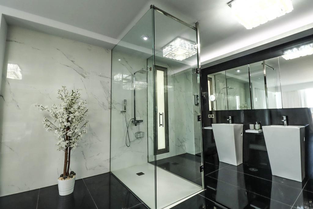 7 Bed, HouseFor Sale, Calle Gran Bretaña, Costa Teguise, Lanzarote, Isla Canarias, 35508 7 Bed, HouseFor Sale, Calle Gran Bretaña, Costa Teguise, Lanzarote, Isla Canarias, 35508